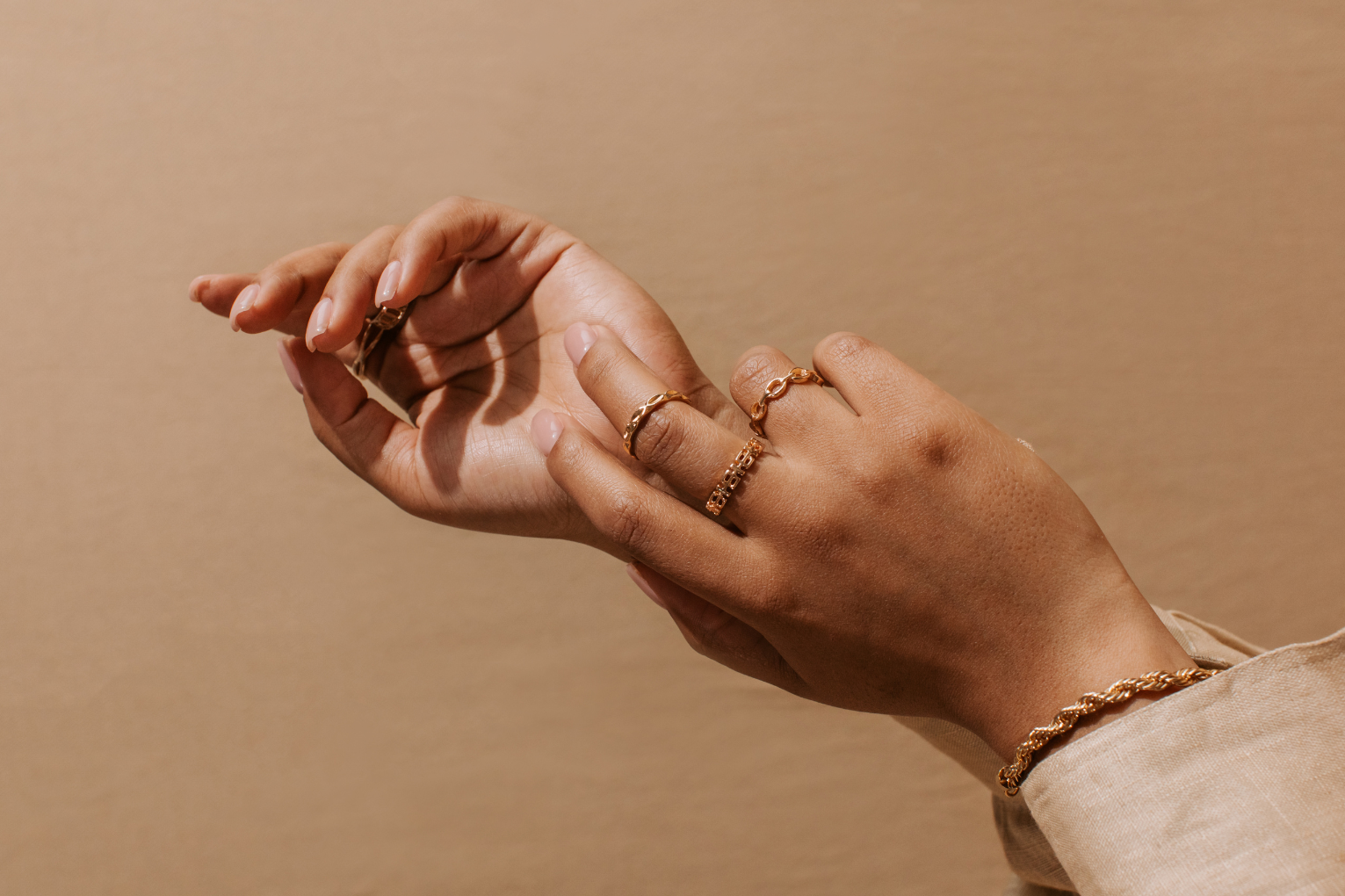 How to Measure Ring Size at Home | ÉLARAMUSE