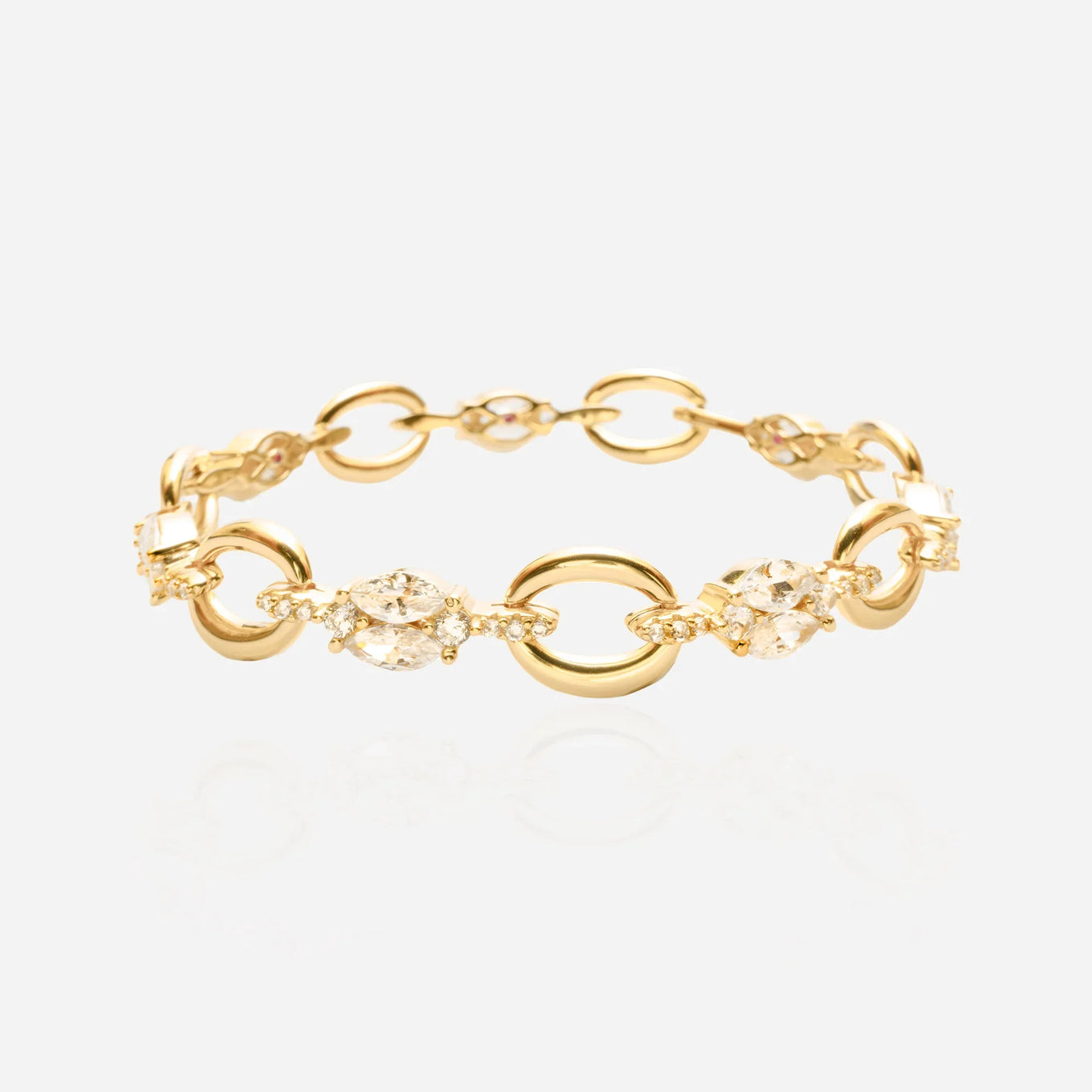 Marquise Garland Link bracelet with mixed-cut marquise round and square lab diamonds on polished oval gold links
