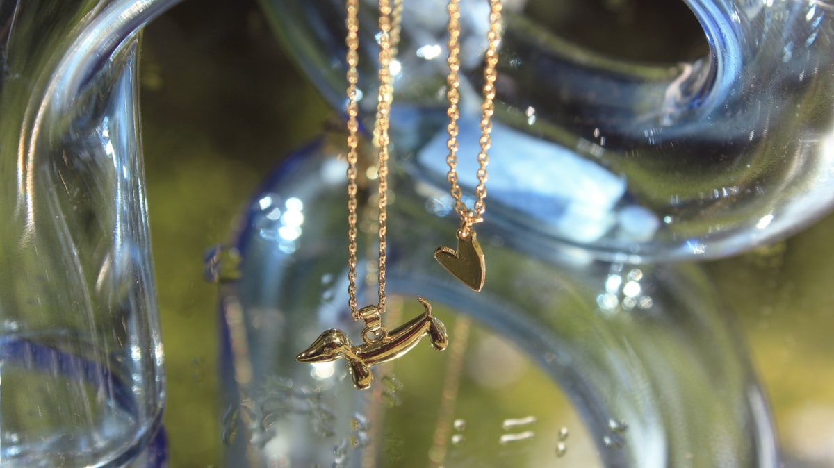 Minimalist gold necklaces layered for everyday wear 2026 - dainty jewelry safe for sensitive skin
