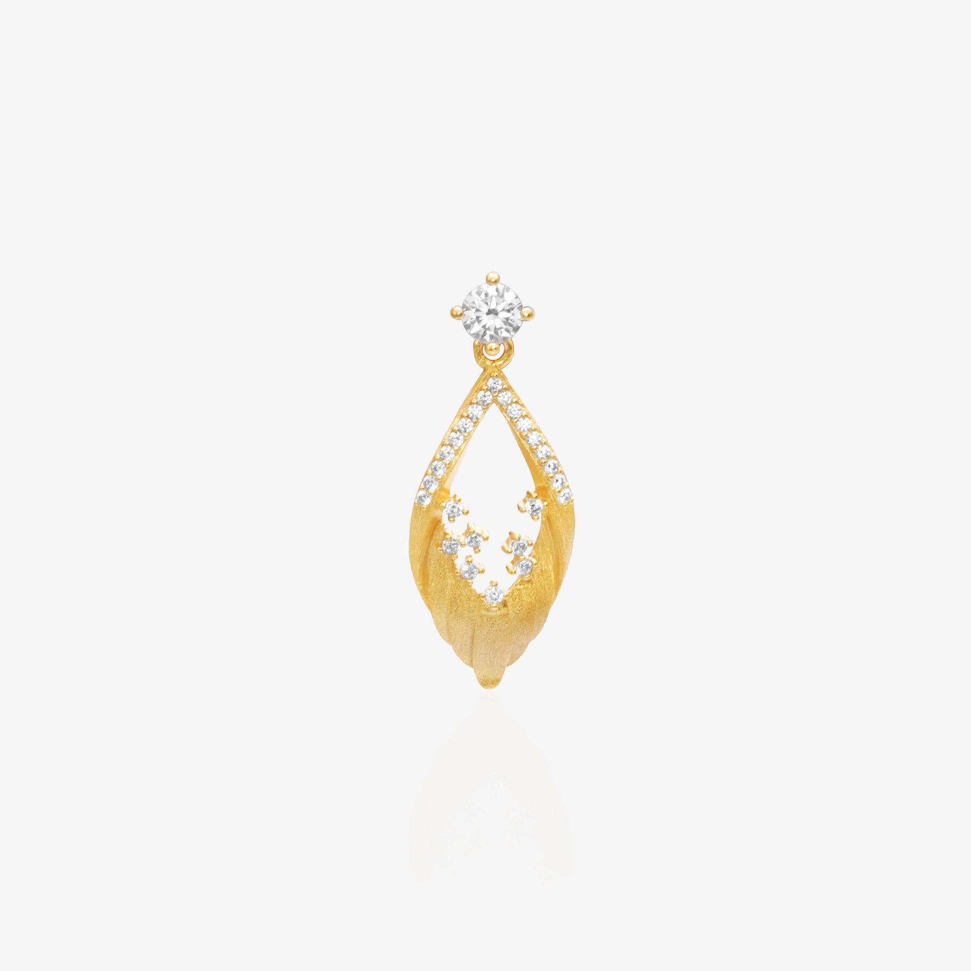 Gold Willow Leaf Pendant — Brushed 18K Gold Plated 925 Silver | Openwork Teardrop Silhouette | High-Carbon Lab Diamond | Elongated Statement Pendant | Pendant Only | ÉLARAMUSE