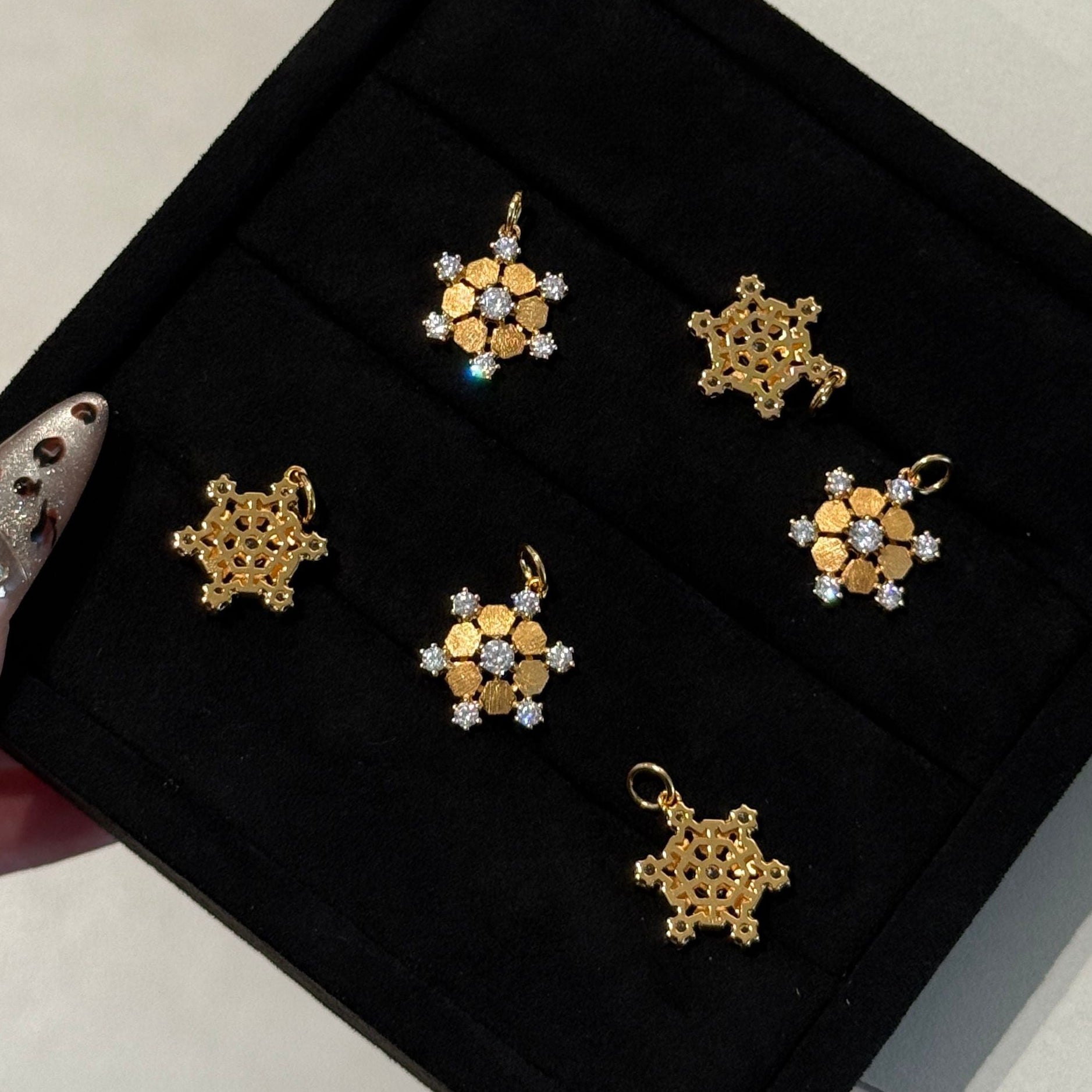 Gold Snowflake Pendant — Matte Brushed 18K Gold Plated Silver | High-Carbon Lab Diamond | 6-Point Winter Charm | ÉLARAMUSE