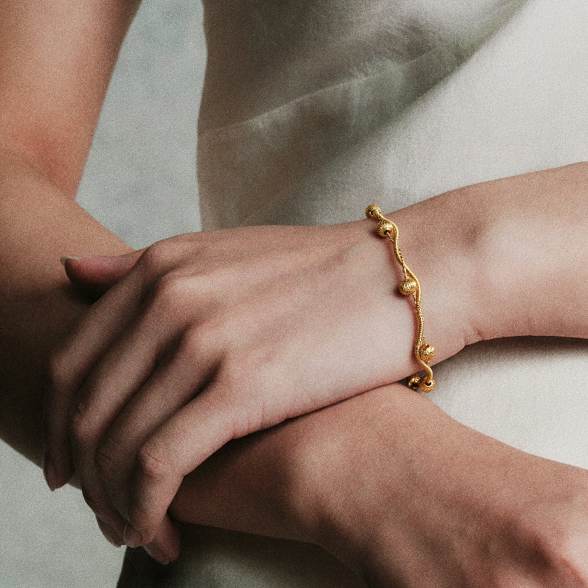 Gilded Vine Chain Bracelet