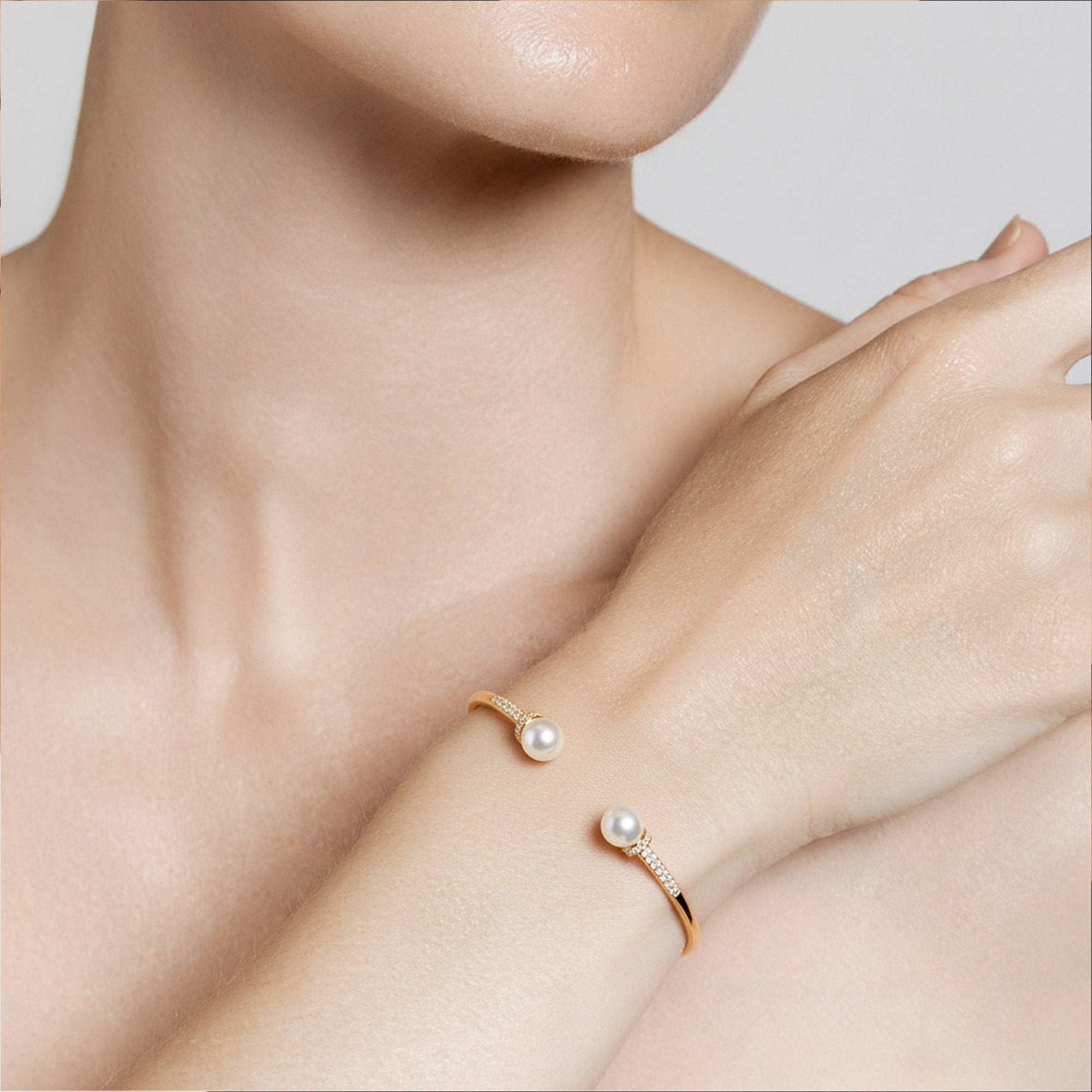 Pallas Pearl Cuff